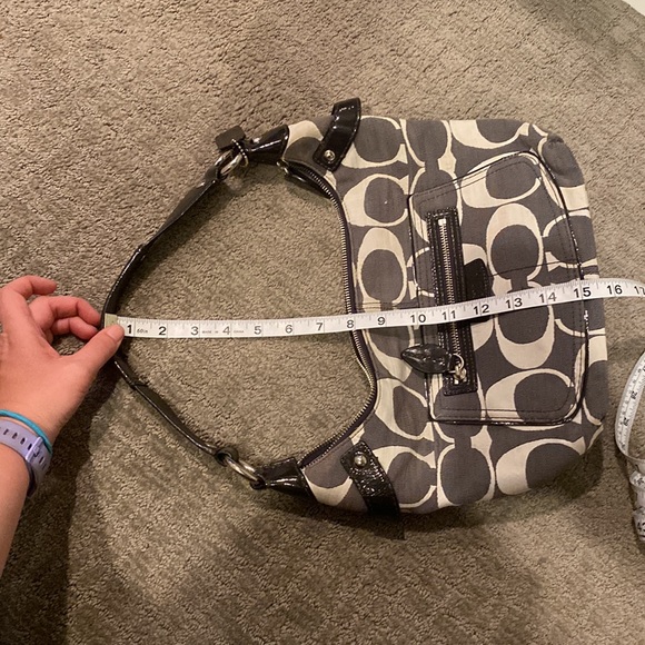 13291 Coach Penelope Shantung Signature bag - Picture 8 of 12